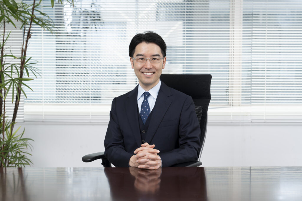 代表取締役　伊藤 亮